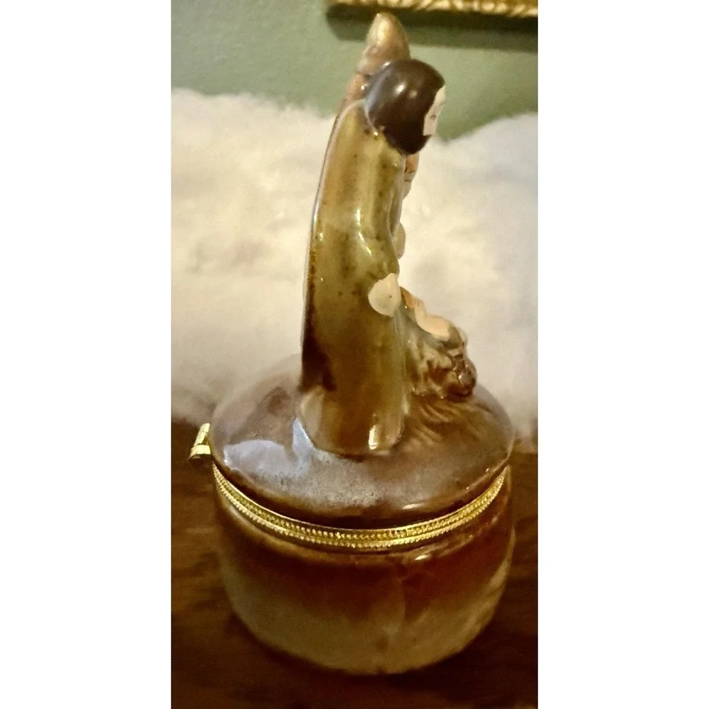 Nativity Trinket Box 5 In X 2.5 In Holy Family Baby Jesus Christmas READ‎